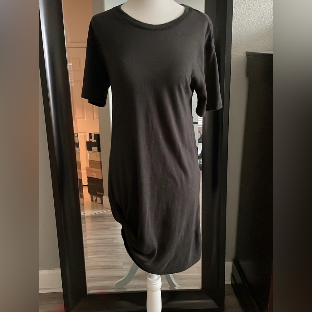 Black T Shirt Dress, never worn xs but sits like small